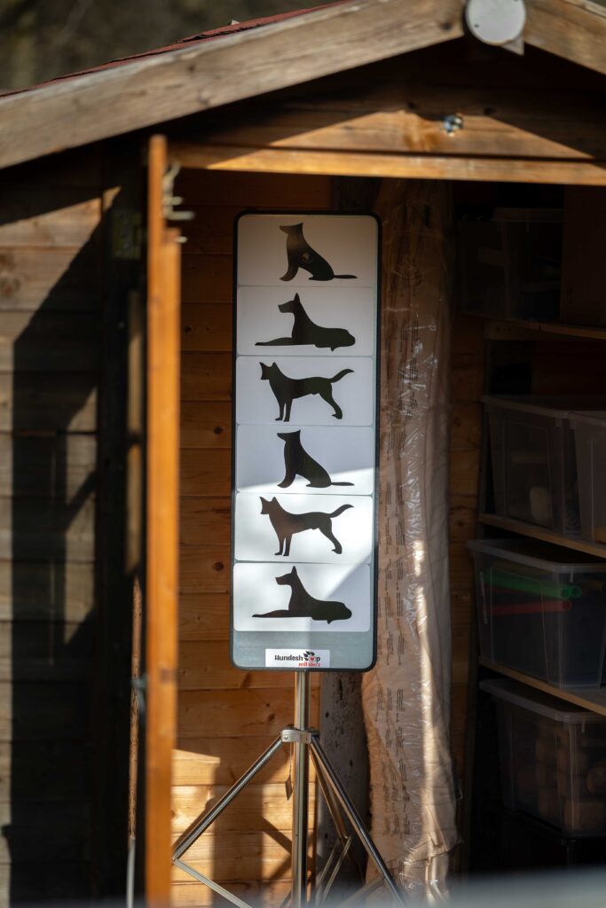 Obedience Schild